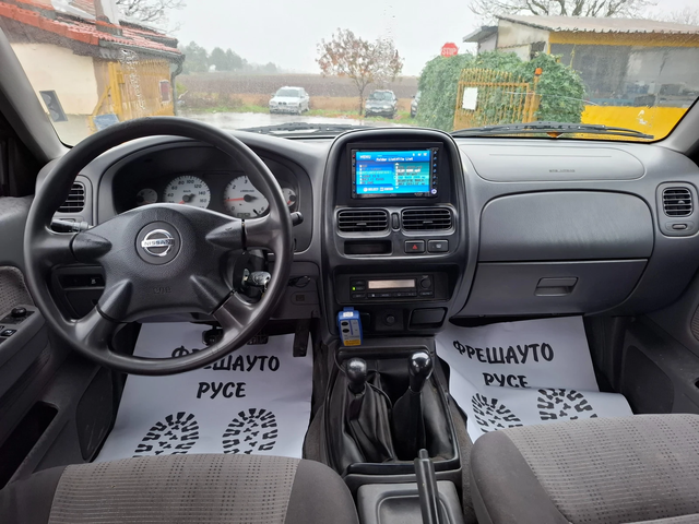 Nissan Pickup 2.5D 4x4 - автомобили, коли, обяви за нови и употребявани 7