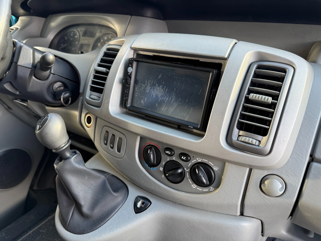 Nissan Primastar 8-местен Климатик - автомобили, коли, обяви за нови и употребявани 10