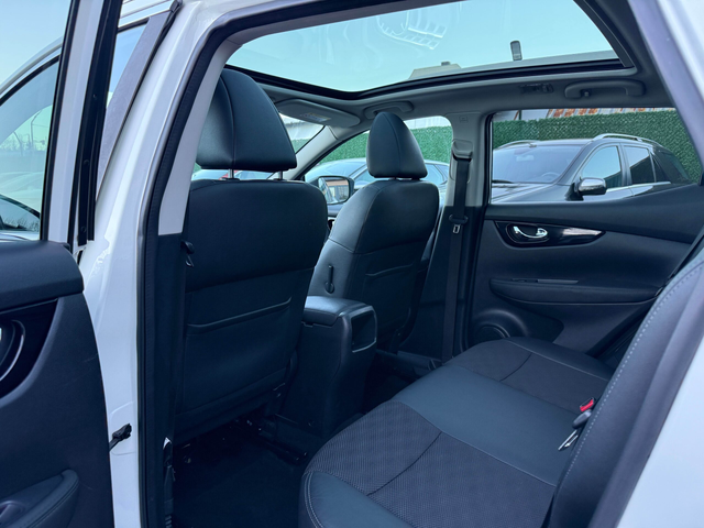 Nissan Qashqai 1.2DIG-T/TEKNA+ /FULL/115hp/2WD - автомобили, коли, обяви за нови и употребявани 18