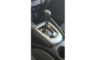 Nissan Qashqai 1.2i *Panorama* - автомобили, коли, обяви за нови и употребявани 11