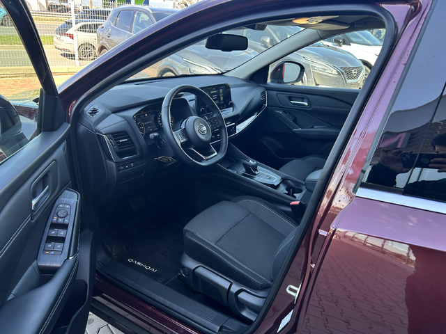 Nissan Qashqai 1.3 DDT N-Connecta A/T 4x2 - автомобили, коли, обяви за нови и употребявани 3