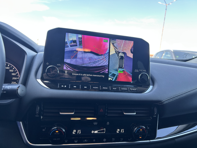 Nissan Qashqai 1.3 DDT N-Connecta A/T 4x2 - автомобили, коли, обяви за нови и употребявани 4