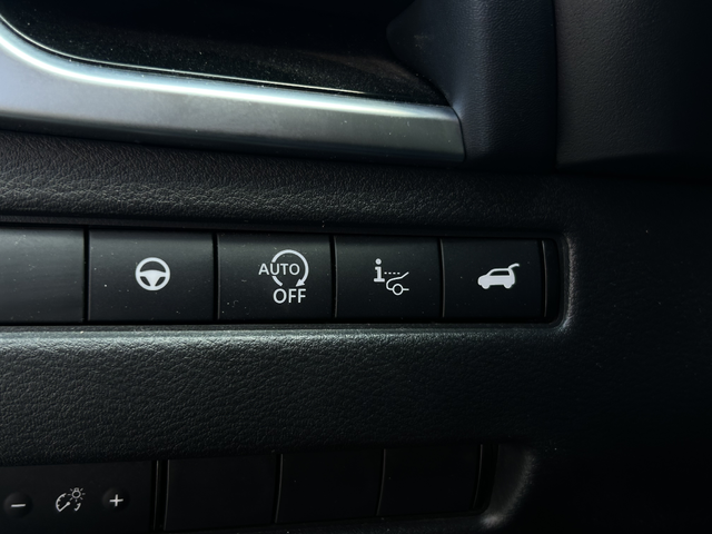 Nissan Qashqai 1.3 DDT Tekna 4x2 A/T - автомобили, коли, обяви за нови и употребявани 5