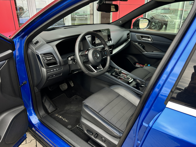 Nissan Qashqai 1.3 DDT Tekna 4x4 A/T - автомобили, коли, обяви за нови и употребявани 3