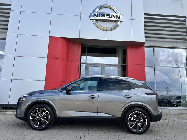 Nissan Qashqai 1.3 DDT Tekna A/T 4x4 - автомобили, коли, обяви за нови и употребявани 1