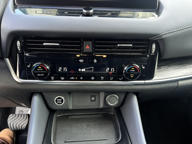 Nissan Qashqai 1.3 DDT Tekna A/T 4x4 - автомобили, коли, обяви за нови и употребявани 7