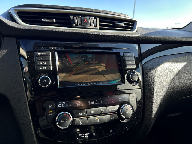 Nissan Qashqai 1.3 DIG-T Acenta M/T КАПАРИРАН - автомобили, коли, обяви за нови и употребявани 5