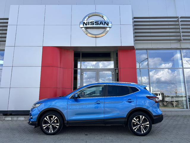 Nissan Qashqai 1.3 DIG-T N-Connecta A/T - автомобили, коли, обяви за нови и употребявани 1