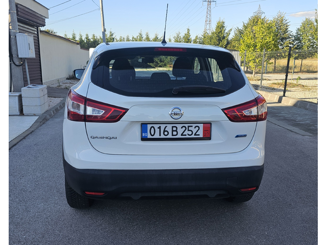 Nissan Qashqai 1.5 - автомобили, коли, обяви за нови и употребявани 4