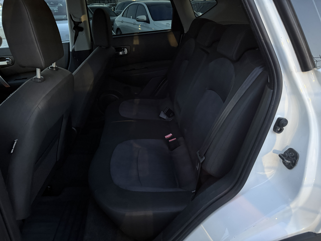 Nissan Qashqai 1.5D* 2011г.* 4Х4* 187.000КМ* НОВА* Ръчка* Теглич - автомобили, коли, обяви за нови и употребявани 8