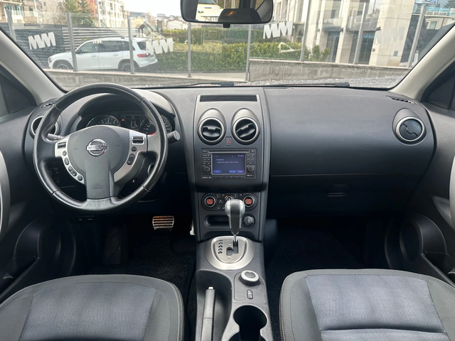 Nissan Qashqai ШВЕЙЦАРИЯ АВТОМАТИК 4х4 - автомобили, коли, обяви за нови и употребявани 9