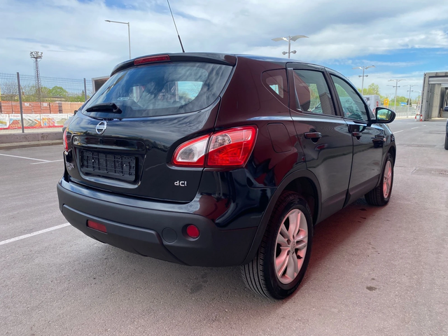 Nissan Qashqai 2.0 DCI-150 к.с. 4х4 - автомобили, коли, обяви за нови и употребявани 4