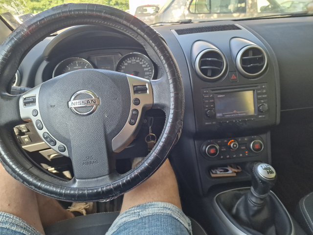 Nissan Qashqai, 2011 г., 170000 км, 110 к.с. - автомобили, коли, обяви за нови и употребявани 5