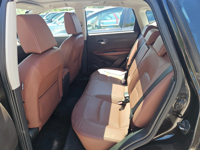 Nissan Qashqai 2.0i 4x4 - автомобили, коли, обяви за нови и употребявани 12