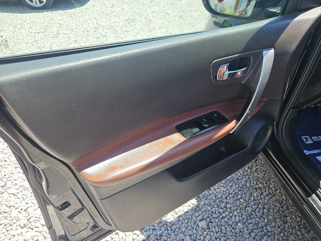 Nissan Qashqai 2.0i 4x4 - автомобили, коли, обяви за нови и употребявани 15