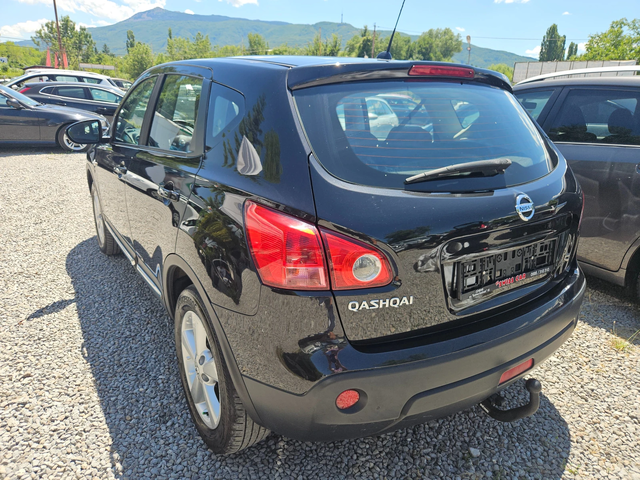 Nissan Qashqai 2.0i 4x4 - автомобили, коли, обяви за нови и употребявани 4