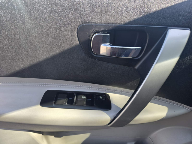 Nissan Qashqai + 2/КАМЕРА/4x4/1.6dci - автомобили, коли, обяви за нови и употребявани 6
