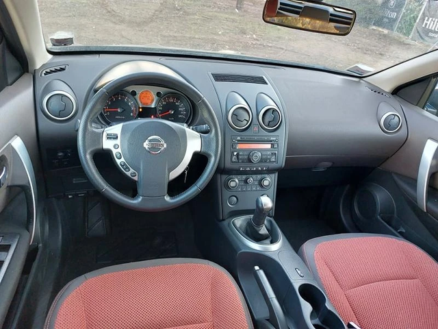 Nissan Qashqai 1, 6i 117ps - автомобили, коли, обяви за нови и употребявани 4