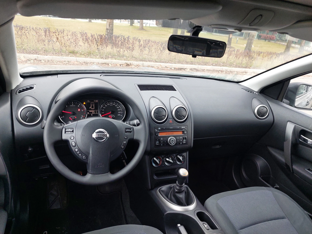 Nissan Qashqai + 2 1, 5dci 110ps 7 MESTA - автомобили, коли, обяви за нови и употребявани 5