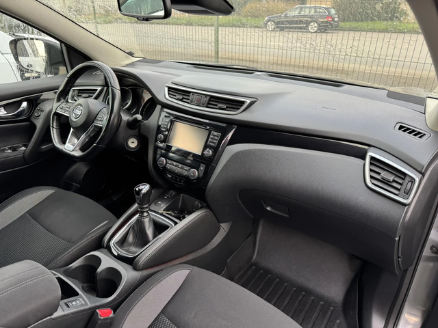 Nissan Qashqai 110ps* 6ск* DISTRONIC* КАМЕРА* НАВИ* - автомобили, коли, обяви за нови и употребявани 9