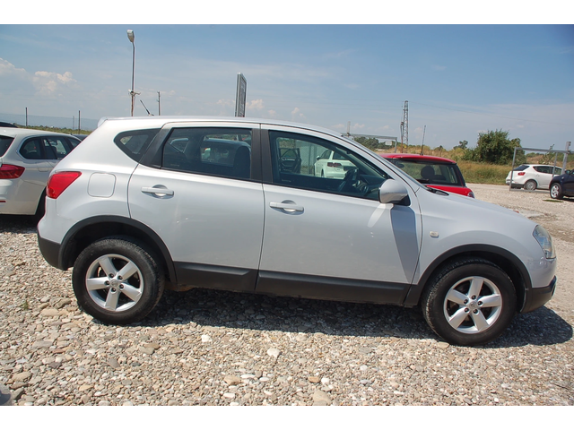 Nissan Qashqai 2.0 DCI - автомобили, коли, обяви за нови и употребявани 3