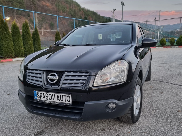 Nissan Qashqai 1.6 Климатроник/Бензин - автомобили, коли, обяви за нови и употребявани 0