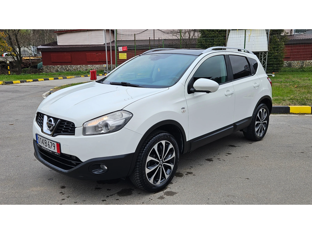 Nissan Qashqai 1.6 Dci 4x4/Panorama/Navig/Klimatron/Top sustoqnie - автомобили, коли, обяви за нови и употребявани 0