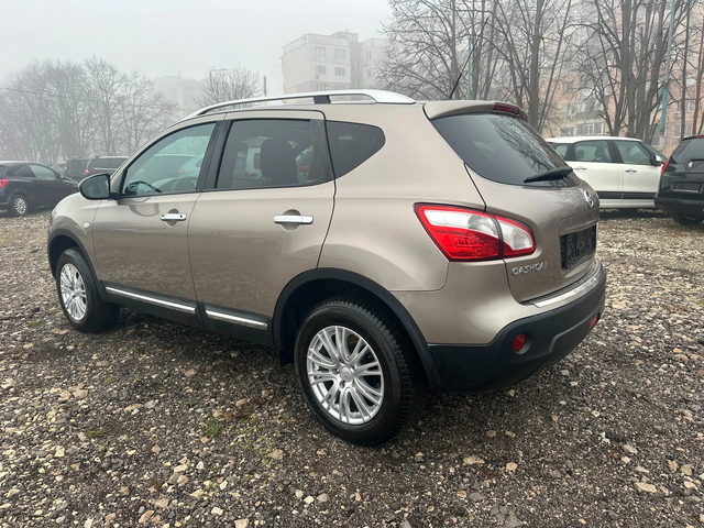 Nissan Qashqai 2.0I AUTOMAT NAVI PANO - автомобили, коли, обяви за нови и употребявани 2