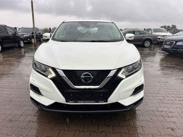 Nissan Qashqai 1.2i EURO 6 - автомобили, коли, обяви за нови и употребявани 2