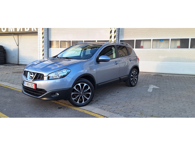 Nissan Qashqai 2.0 Automat Panorama 4x4 Navi Kamera - автомобили, коли, обяви за нови и употребявани 2
