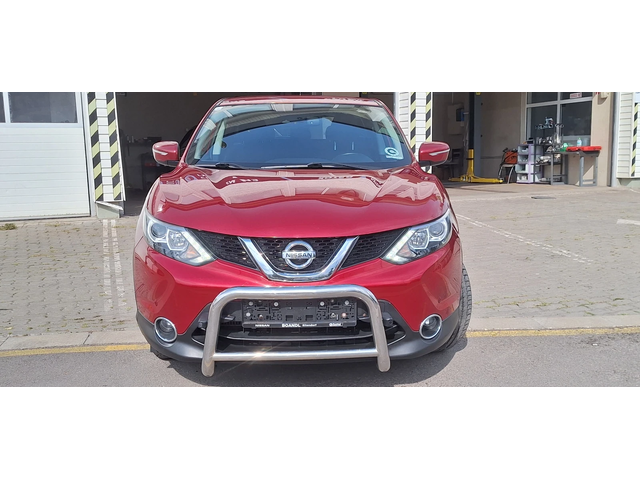 Nissan Qashqai 1.6 dci 4x4 Euro 5b Navi Led Kamera - автомобили, коли, обяви за нови и употребявани 1