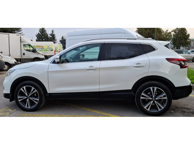 Nissan Qashqai 1.3 Facelift 360  Camera Бяла Перла - автомобили, коли, обяви за нови и употребявани 3