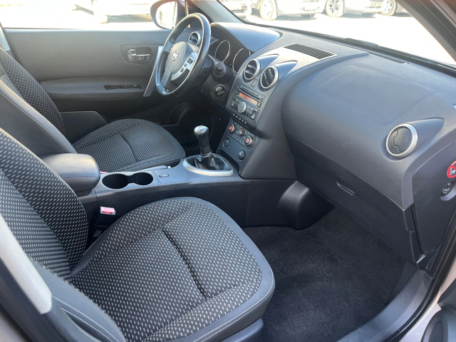 Nissan Qashqai 1.6i - автомобили, коли, обяви за нови и употребявани 6