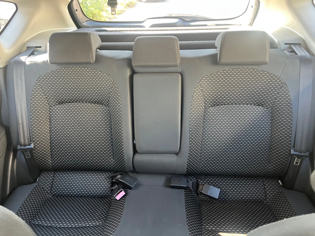 Nissan Qashqai 1.6i - автомобили, коли, обяви за нови и употребявани 9