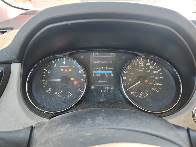 Nissan Qashqai 2L 4cyl AWD - автомобили, коли, обяви за нови и употребявани 8