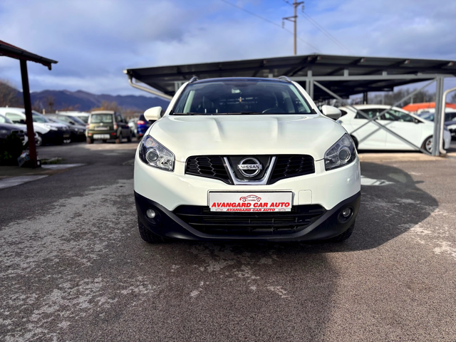 Nissan Qashqai + 2 - автомобили, коли, обяви за нови и употребявани 0