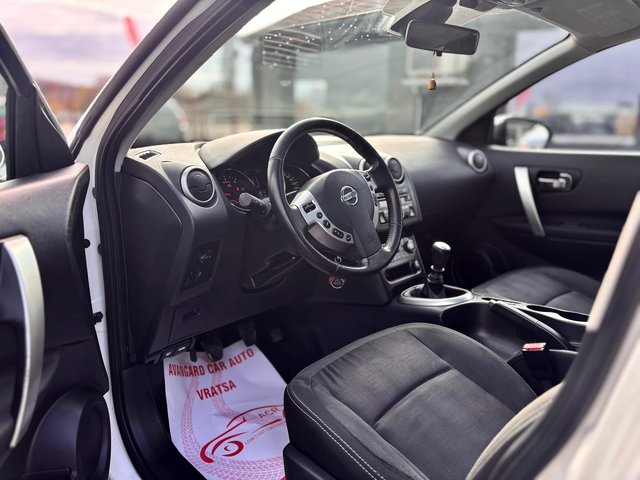 Nissan Qashqai + 2 - автомобили, коли, обяви за нови и употребявани 9