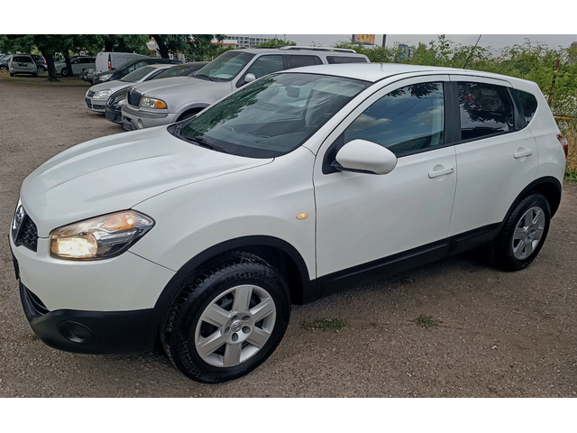 Nissan Qashqai 1.6i/GPL - автомобили, коли, обяви за нови и употребявани 1