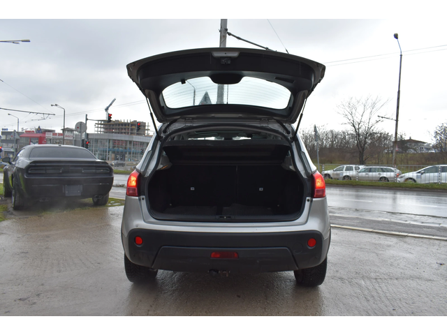 Nissan Qashqai 2.0i* 4x4* AUTOMAT* Сервизна книжка - автомобили, коли, обяви за нови и употребявани 6