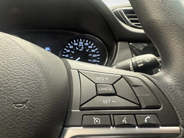 Nissan Qashqai S AWD Авто Кредит (ЦЕНА ДО БГ) - автомобили, коли, обяви за нови и употребявани 8