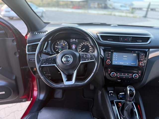 Nissan Qashqai 1.6 dci 130 ks TEKNA + - автомобили, коли, обяви за нови и употребявани 13