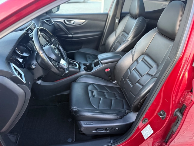 Nissan Qashqai 1.6 dci 130 ks TEKNA + - автомобили, коли, обяви за нови и употребявани 16