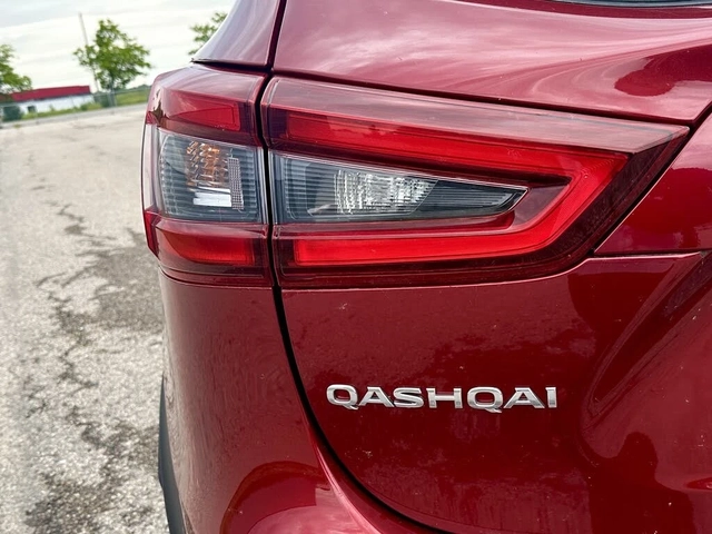 Nissan Qashqai SV* ПОДГРЕВ* КАМЕРА* М.ТОЧКА* KEYLESS* - автомобили, коли, обяви за нови и употребявани 6