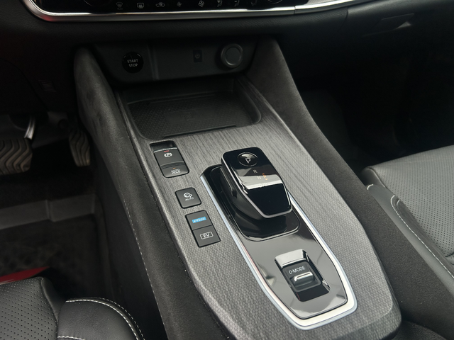 Nissan Qashqai E-Power Tekna Plus - автомобили, коли, обяви за нови и употребявани 6