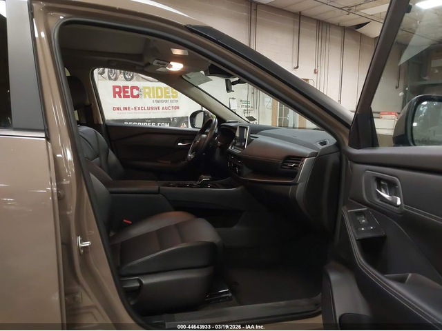 Nissan Rogue 1.5L I-3 DI, DOHC, VVT, TURBO, 201HP All Wheel Drive - автомобили, коли, обяви за нови и употребявани 4