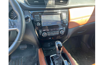 Nissan Rogue 2.5L 4cyl AWD - автомобили, коли, обяви за нови и употребявани 8