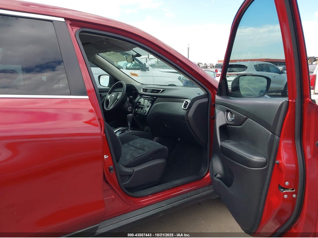 Nissan Rogue 2.5L I-4 DOHC, VVT, 170HP Front Wheel Drive - автомобили, коли, обяви за нови и употребявани 4