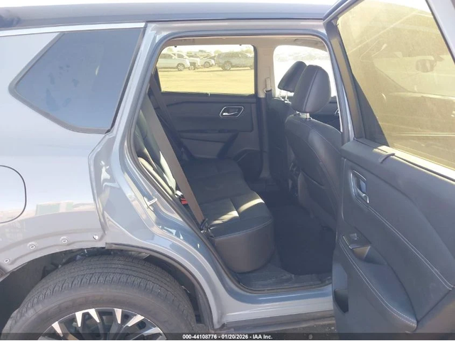 Nissan Rogue PLATINUM FWD - автомобили, коли, обяви за нови и употребявани 6