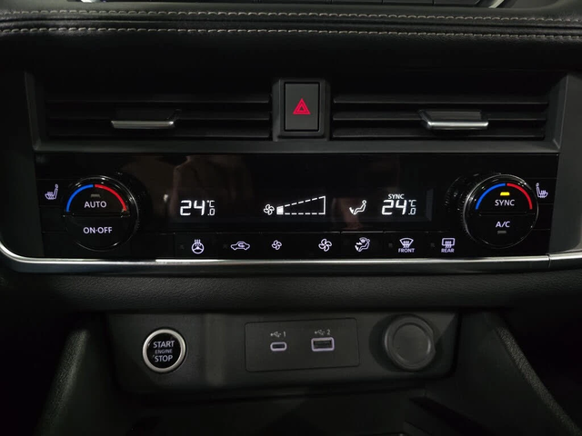 Nissan Rogue SV Moonroof AWD* АвтоКредит* (Цена до БГ) - автомобили, коли, обяви за нови и употребявани 15