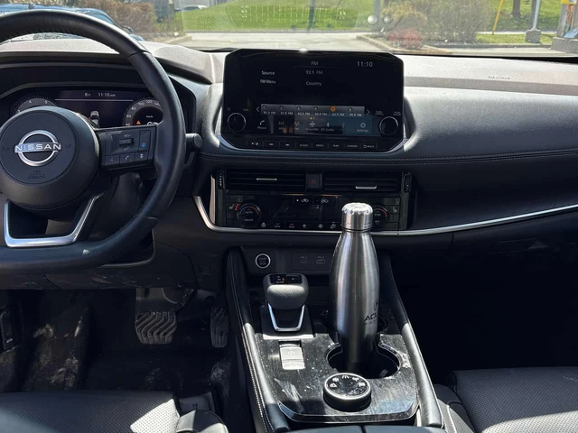 Nissan Rogue * Platinum * BOSE * PANO * CARPLAY - автомобили, коли, обяви за нови и употребявани 8